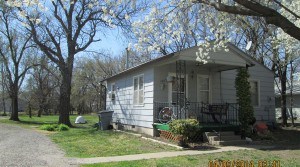 411 Dorset Street, Emporia, KS — 2 Bedroom, 1 Bath